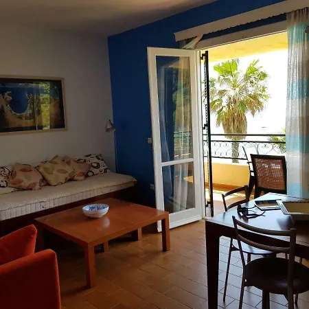 Corfu Beachfront 7 Daire Glifada